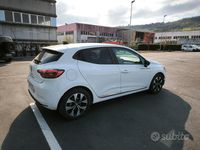 Occasion Renault Clio V Evolution 100 ch (73 kW) 2023 Blanc Berline