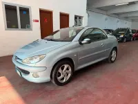 Usata Peugeot 206 CC 109 CV (80 kW) 2004 Argento Cabrio