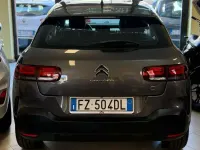 Gebraucht Citroën C4 Feel 102 PS (75 kW) 2019 Grau SUV