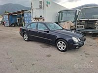 Usata Mercedes 220 109 CV (80 kW) 2004 Coupé