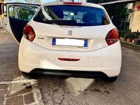 Usata Peugeot 208 75 CV (55 kW) 2019 Bianco Utilitaria