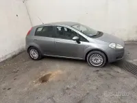 Usata Fiat Grande Punto 65 CV (47 kW) 2006 Grigio Utilitaria