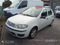 Usata Fiat Punto Classica 60 CV (44 kW) 2011 Bianco Utilitaria