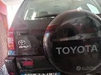 Usata Toyota RAV4 116 CV (85 kW) 2005 SUV