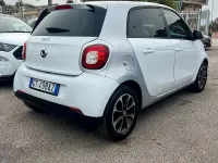 Usata Smart ForFour Passion 71 CV (52 kW) 2015 Bianco Utilitaria