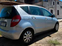 Usata Mercedes A200 140 CV (102 kW) 2011 Grigio Utilitaria