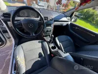 Usata Mercedes A180 109 CV (80 kW) 2011 Utilitaria
