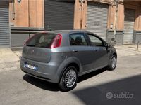 Usata Fiat Grande Punto 75 CV (55 kW) 2009 Grigio Utilitaria