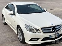 Gebraucht Mercedes E350 AMG 231 PS (169 kW) 2010 Weiß Coupé
