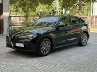 Usata Alfa Romeo Stelvio Business 160 CV (117 kW) 2021 Verde SUV