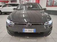 Usata VW Golf VIII Life 110 CV (80 kW) 2022 Grigio Berlina
