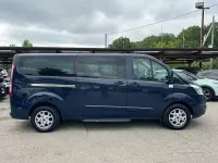 Usata Ford Tourneo 125 CV (91 kW) 2013 Blu Monovolume