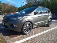 Usata Ford Kuga ST-Line 150 CV (110 kW) 2017 Grigio SUV