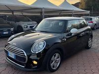 Usata Mini Cooper D 115 CV (84 kW) 2017 Nero Utilitaria