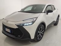 Usata Toyota C-HR Trend 152 CV (111 kW) 2024 Bianco SUV