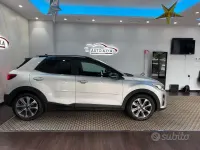 Usata Kia Stonic Style 116 CV (85 kW) 2019 Grigio SUV