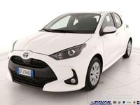 Usata Toyota Yaris Hybrid Business Edition 116 CV (85 kW) 2023 Bianco Berlina