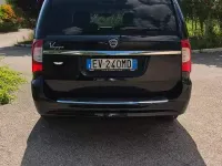 Usata Lancia Voyager Platinum 177 CV (130 kW) 2014 Nero Monovolume