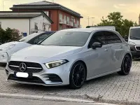 Usata Mercedes A180 Premium 116 CV (85 kW) 2019 Grigio Berlina