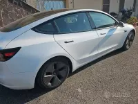 Usata Tesla Model 3 RWD 88 kW (120 CV) 2021 Bianco Berlina