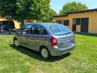 Usata Citroën Xsara Picasso 95 CV (69 kW) 2004 Grigio Monovolume