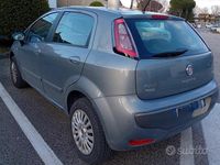 Usata Fiat Grande Punto 69 CV (50 kW) 2010 Grigio Utilitaria