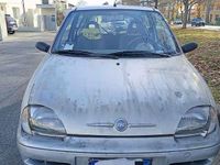 Usata Fiat 600 54 CV (39 kW) 2007 Argento Utilitaria