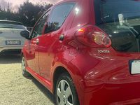 Usata Toyota Aygo Sol 68 CV (50 kW) 2009 Rosso Utilitaria