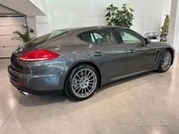 Usata Porsche Panamera 250 CV (183 kW) 2013 Grigio Utilitaria