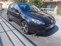 Usado VW Golf VI 110 CV (80 kW) 2010 Negro Utilitario