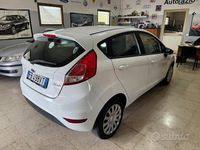 Gebraucht Ford Fiesta 95 PS (69 kW) 2016 Weiß Limousine