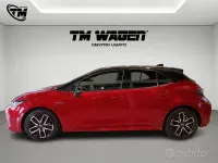 Usata Toyota Corolla Style 98 CV (72 kW) 2021 Rosso Berlina