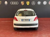 Usata Peugeot 207 68 CV (50 kW) 2012 Bianco Berlina