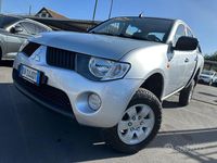 Usata Mitsubishi L200 Invite 136 CV (100 kW) 2009 Grigio Pick-up