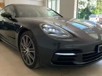 Usata Porsche Panamera 330 CV (242 kW) 2018 Grigio Berlina