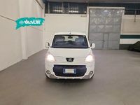 Gebraucht Peugeot Partner 112 PS (82 kW) 2011 Weiß Van / Kleinbus