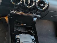 Usata Mercedes A180 116 CV (85 kW) 2019 Nero Berlina