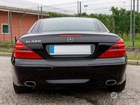 Usata Mercedes SL500 326 CV (239 kW) 2002 Nero Cabrio