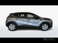 Nuova Renault Captur Evolution 91 CV (66 kW) 2025 Grigio SUV