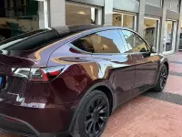 Usata Tesla Model Y 189 kW (258 CV) 2023 Rosso SUV