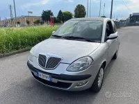 Usata Lancia Ypsilon 60 CV (44 kW) 2006 Grigio Utilitaria