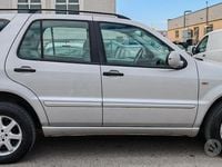 Usata Mercedes ML270 163 CV (119 kW) 2001 Grigio SUV
