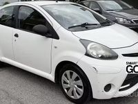 Usata Toyota Aygo 68 CV (50 kW) 2013 Bianco Utilitaria