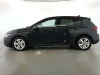 Usata VW Golf VIII Life 110 CV (80 kW) 2020 Grigio urano Berlina