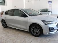 Usata Ford Focus ST 115 CV (84 kW) 2024 Grigio Berlina