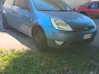 Usata Ford Fiesta 73 CV (53 kW) 2003 Blu Utilitaria