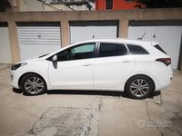 Usata Hyundai i30 110 CV (80 kW) 2015 Bianco Station wagon