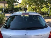 Usata Peugeot 207 70 CV (51 kW) 2014 Argento Berlina