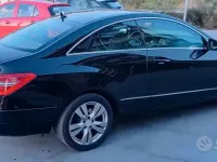 Usata Mercedes E350 231 CV (169 kW) 2009 Nero Coupé