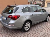 Usata Opel Astra 110 CV (80 kW) 2012 Grigio Station wagon
